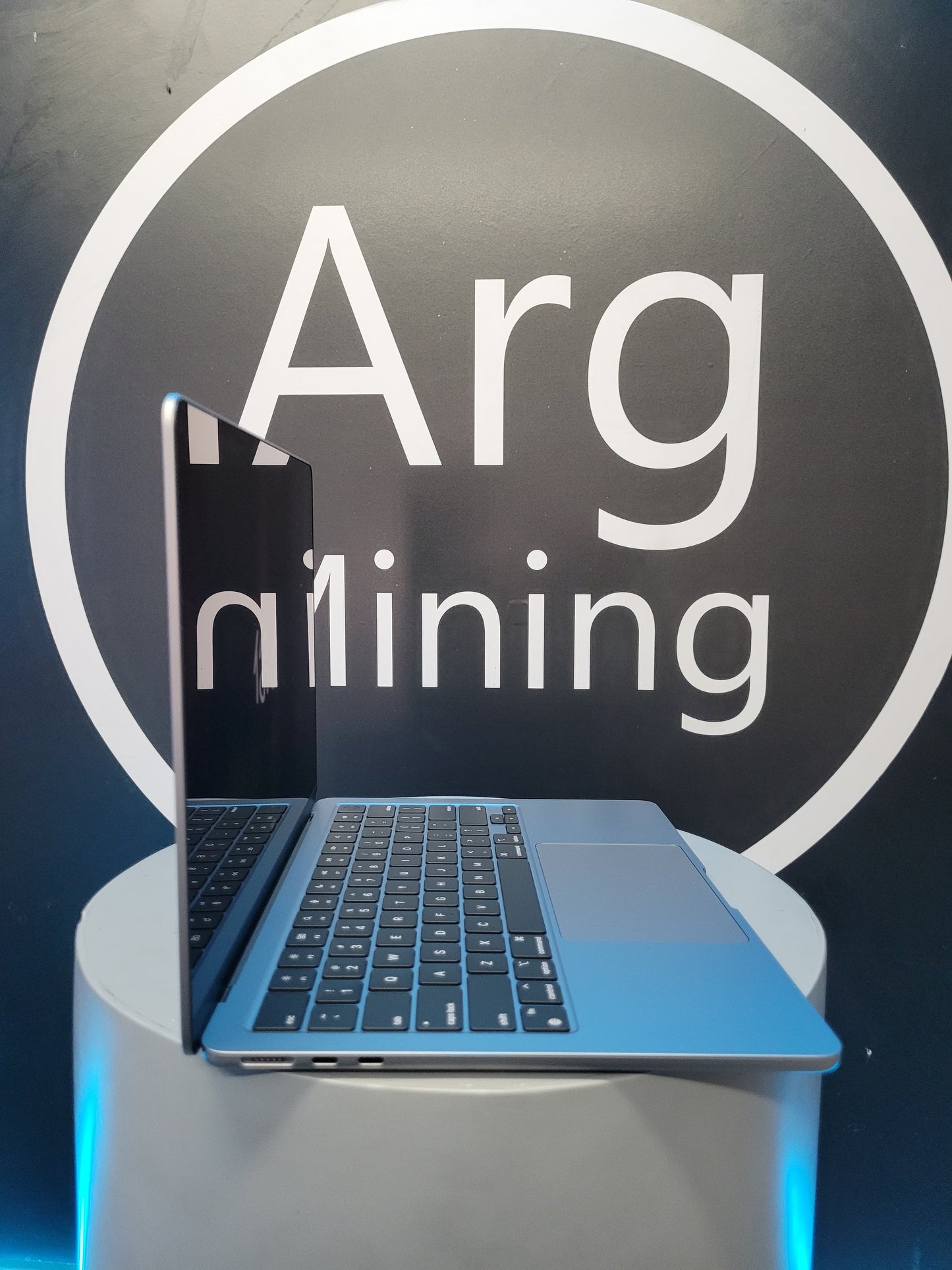APPLE MACBOOK AIR 2022 M2 CHIP 8-CORE 256GB SSD 8GB RAM - Premium Notebook de Apple - Solo $1974000! Compra ahora Web3Arg