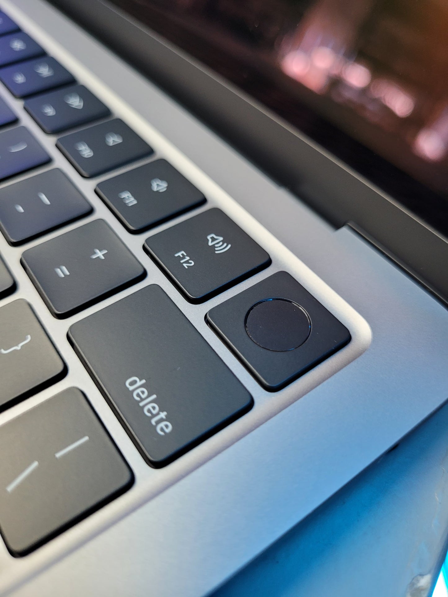 APPLE MACBOOK AIR 2022 M2 CHIP 8-CORE 256GB SSD 8GB RAM - Premium Notebook de Apple - Solo $1974000! Compra ahora Web3Arg