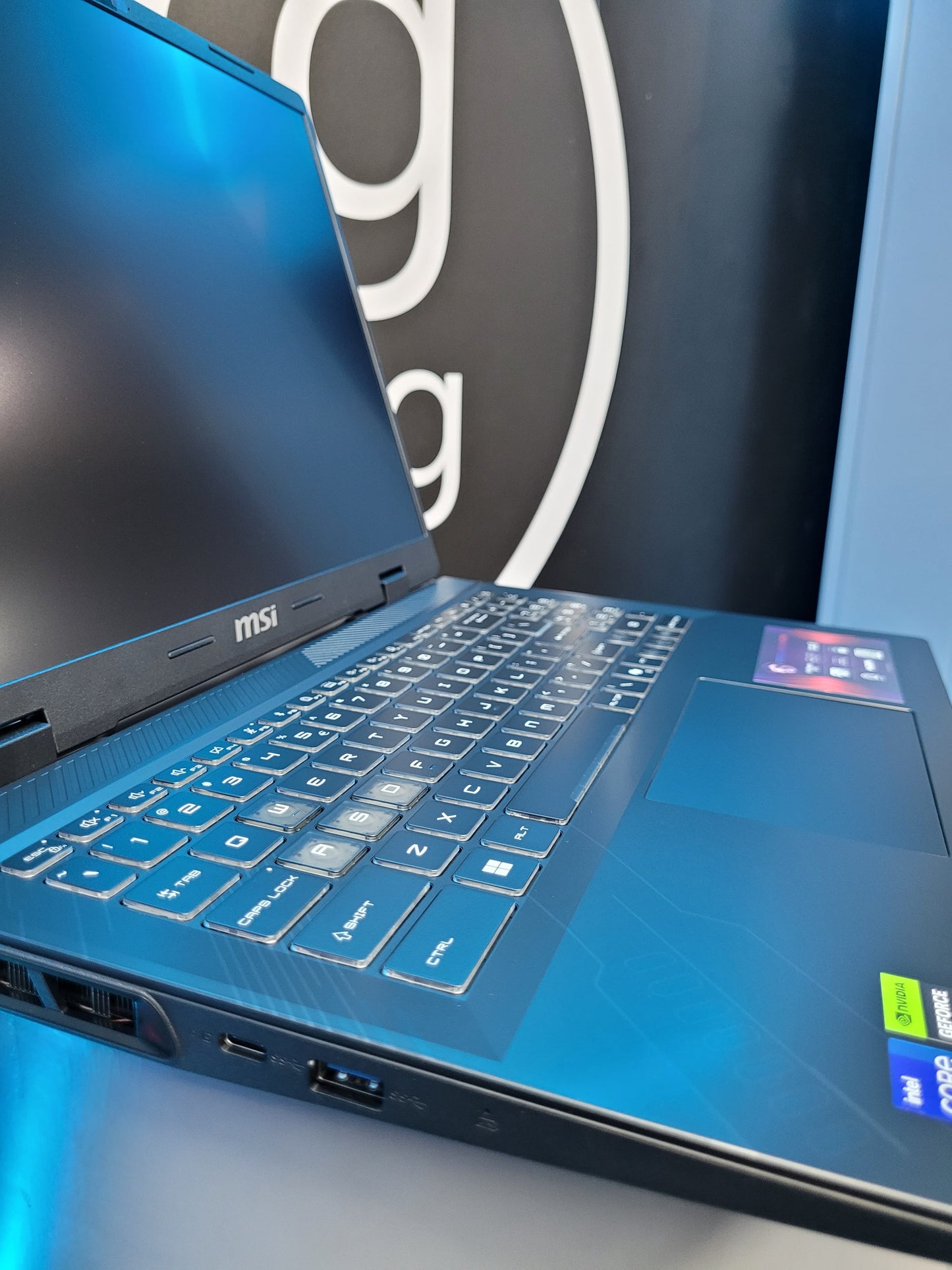 MSI CROSSHAIR 16 HX D14VGKG-057 GAMING CORE I7-14650HX 1TB SSD 16GB NVIDIA RTX 4070 16" WUXGA (1920x1200) 144Hz IPS