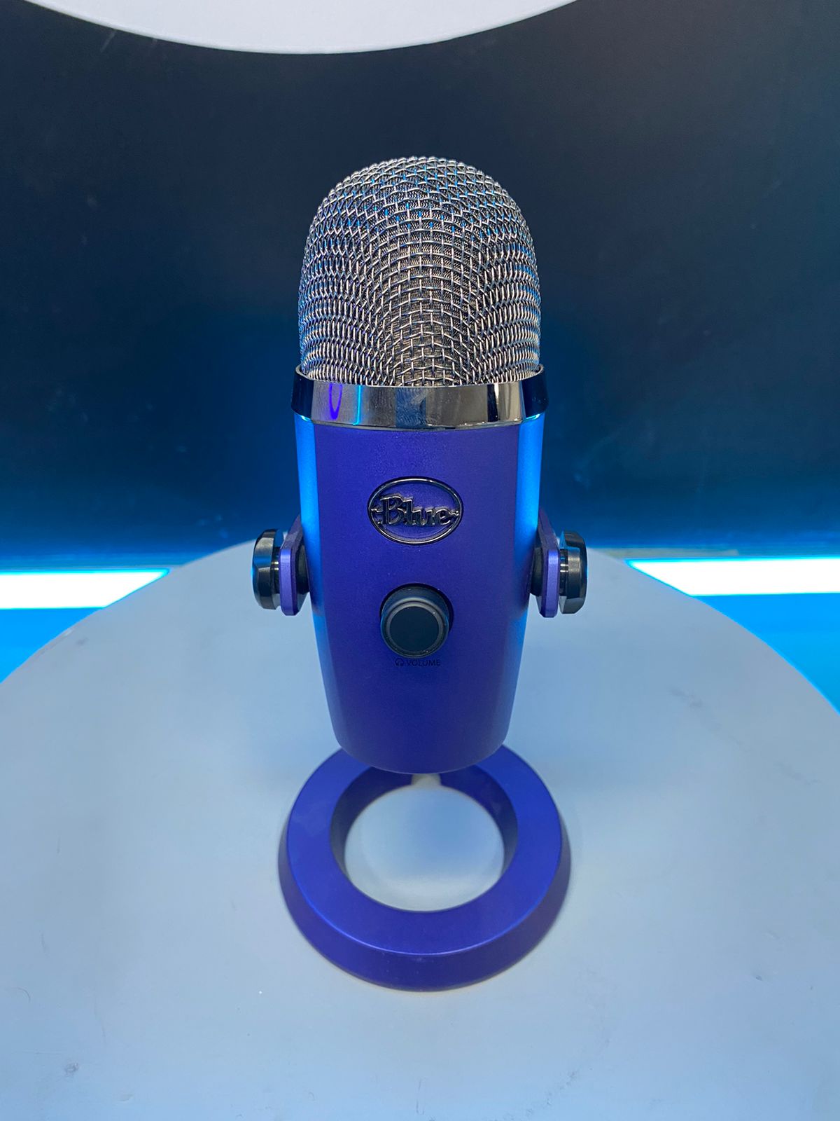 MICROFONO BLUE YETI NANO VIVID BLUE - Premium Micrófonos de Web3Arg - Solo $222625! Compra ahora Web3Arg