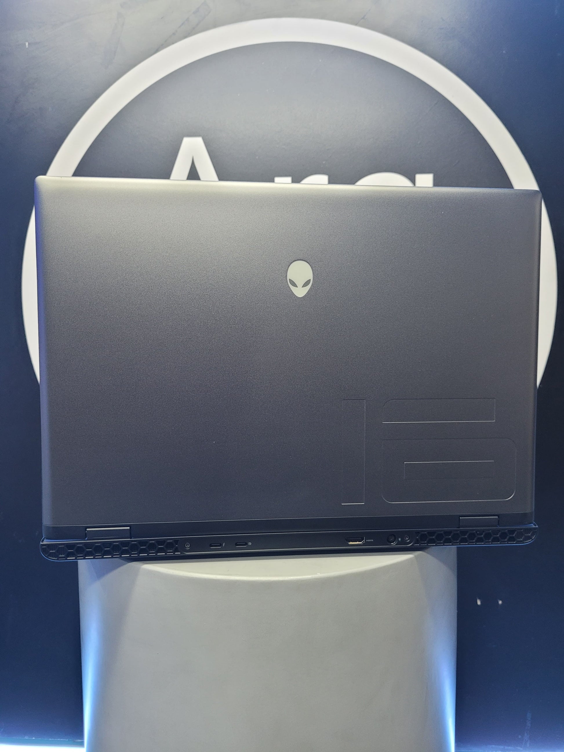 DELL ALIENWARE M16 R2 GAMING CORE ULTRA 7 155H 1TB SSD 16GB RAM NVIDIA RTX - Premium Notebook de DELL - Solo $2900000! Compra ahora Web3Arg